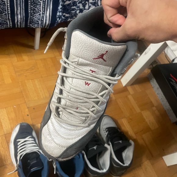 Jordan 12 obsidian , Jordan 12 jumpman white grey, Jordan 3 wolf grey - Picture 3 of 10